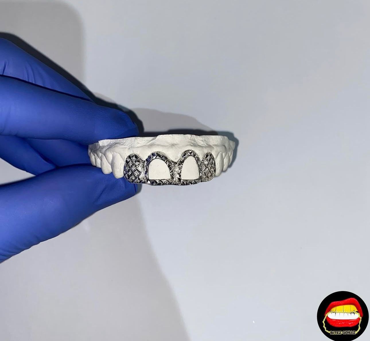2 x Window Front & Lateral Diamond Dust Cut - Bitez Grillz